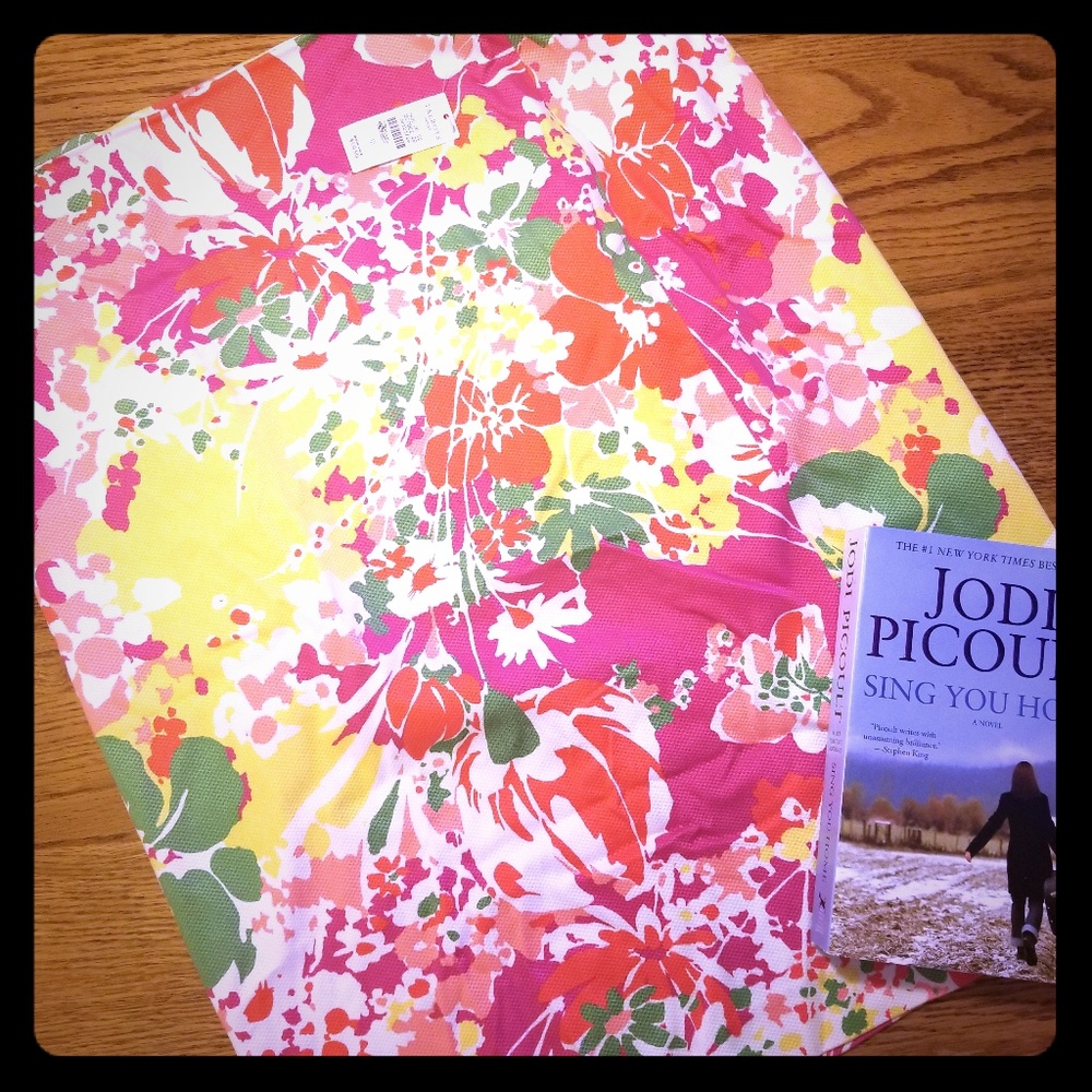 Bright floral pencil skirt 🌺 Host Pick 💖